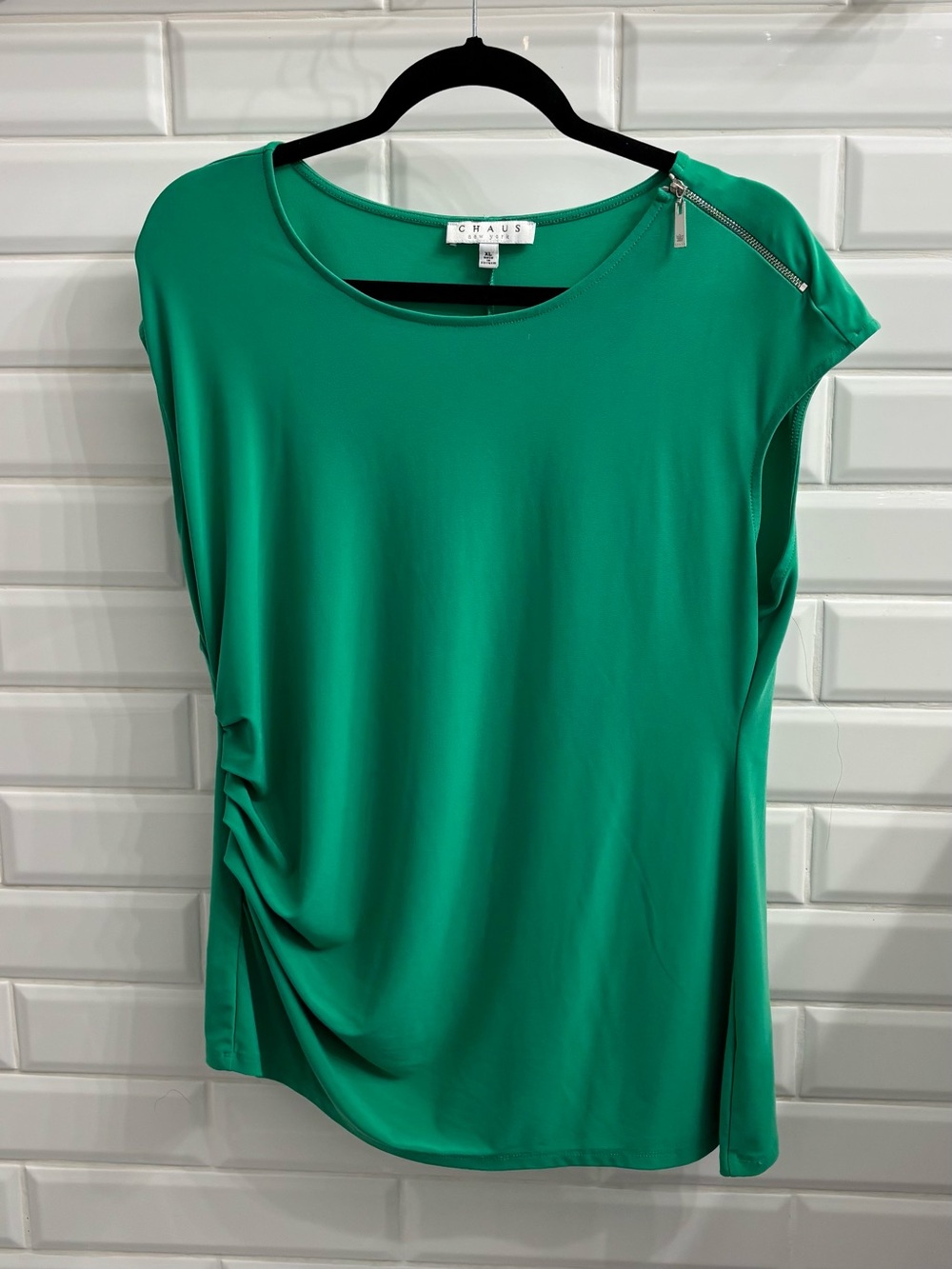 Chaus Women's XL Green Ruched Sleeveless Top with Zipper Detail